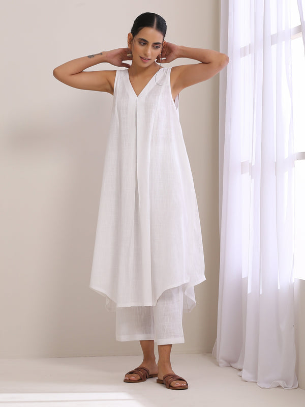 White Slub Texture Sleeveless Flared  Kurta Pant Set