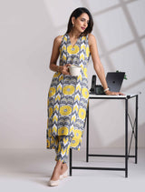 trueBrowns Yellow Cotton Ikat Sleeveless Kurta Pant Set