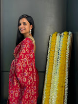 trueBrowns Red Foil Print Saree Blouse With Unstitched Blouse