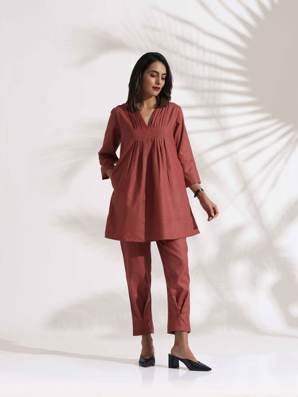 trueBrowns Pink Slub Pleated Co-ord Set