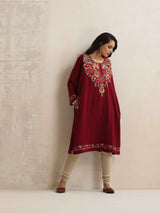 trueBrowns Maroon Kashmiri Floral Embroidered Woollen Phiran Kurta