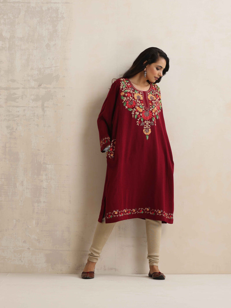 trueBrowns Maroon Kashmiri Floral Embroidered Woollen Phiran Kurta