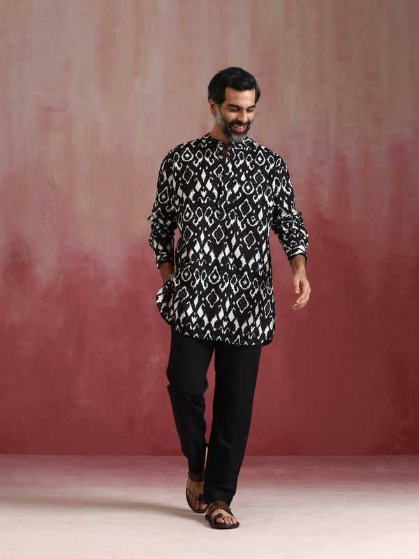 trueBrowns Men's Black Ikat Co-ord Set