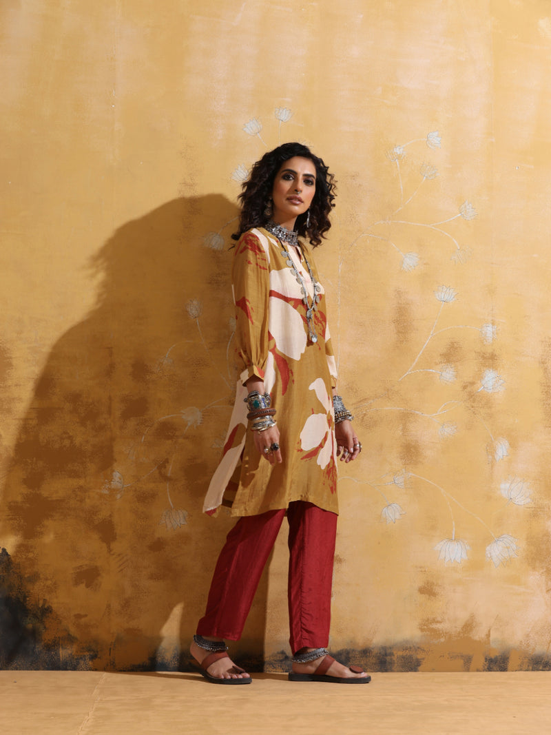 trueBrowns Mustard Rust Red Floral Print Muslin Silk Kurta Co-ord Set