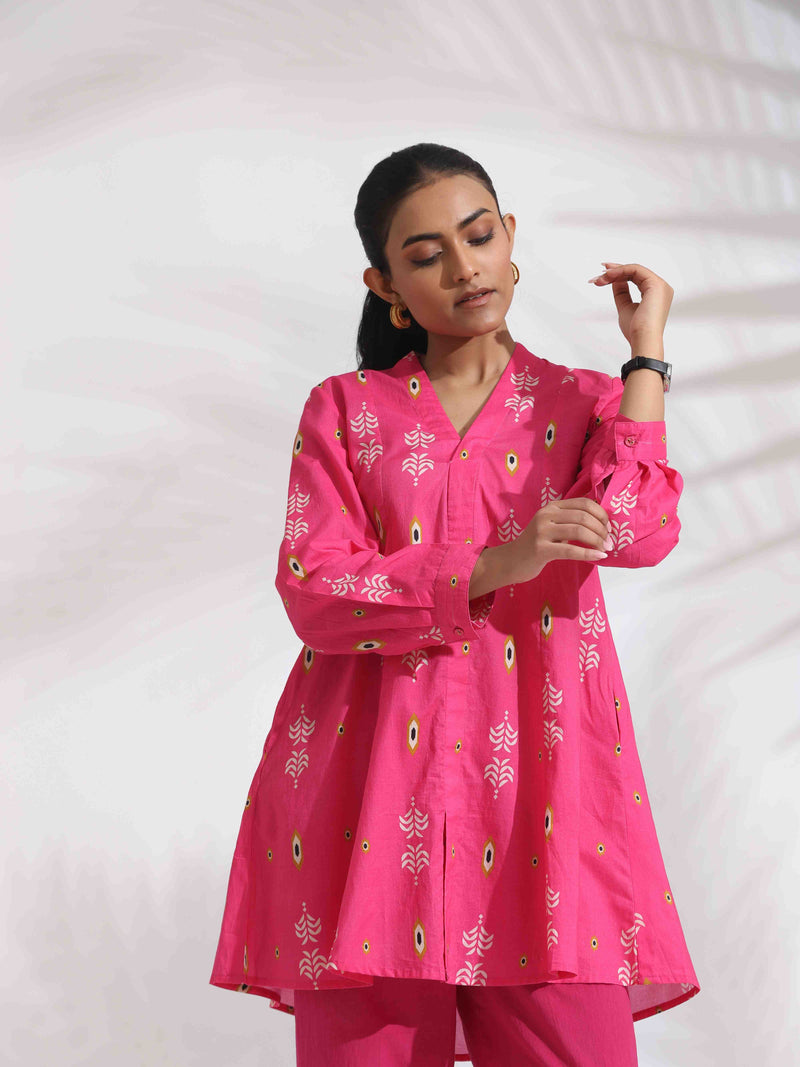 trueBrowns Pink Cotton Print Flared Top Co-ord Set