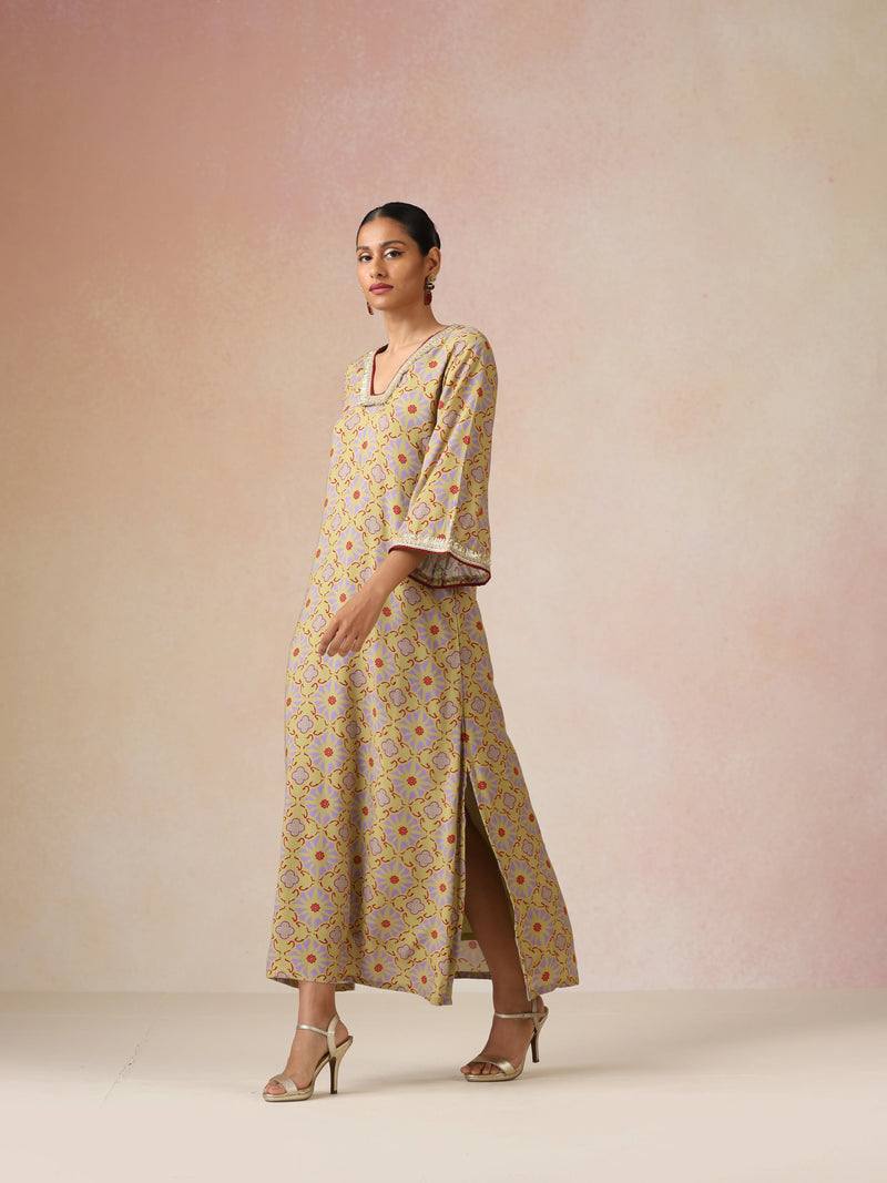trueBrowns Light Green Lilac Print Viscose Straight Maxi Dress
