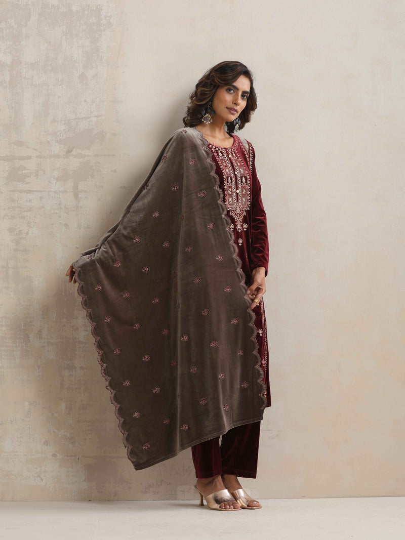 trueBrowns Maroon Velvet Embroidered Kurta Pant Dupatta Set