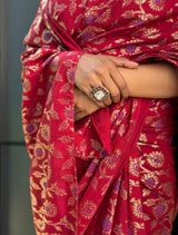 trueBrowns Red Foil Print Saree Blouse With Unstitched Blouse