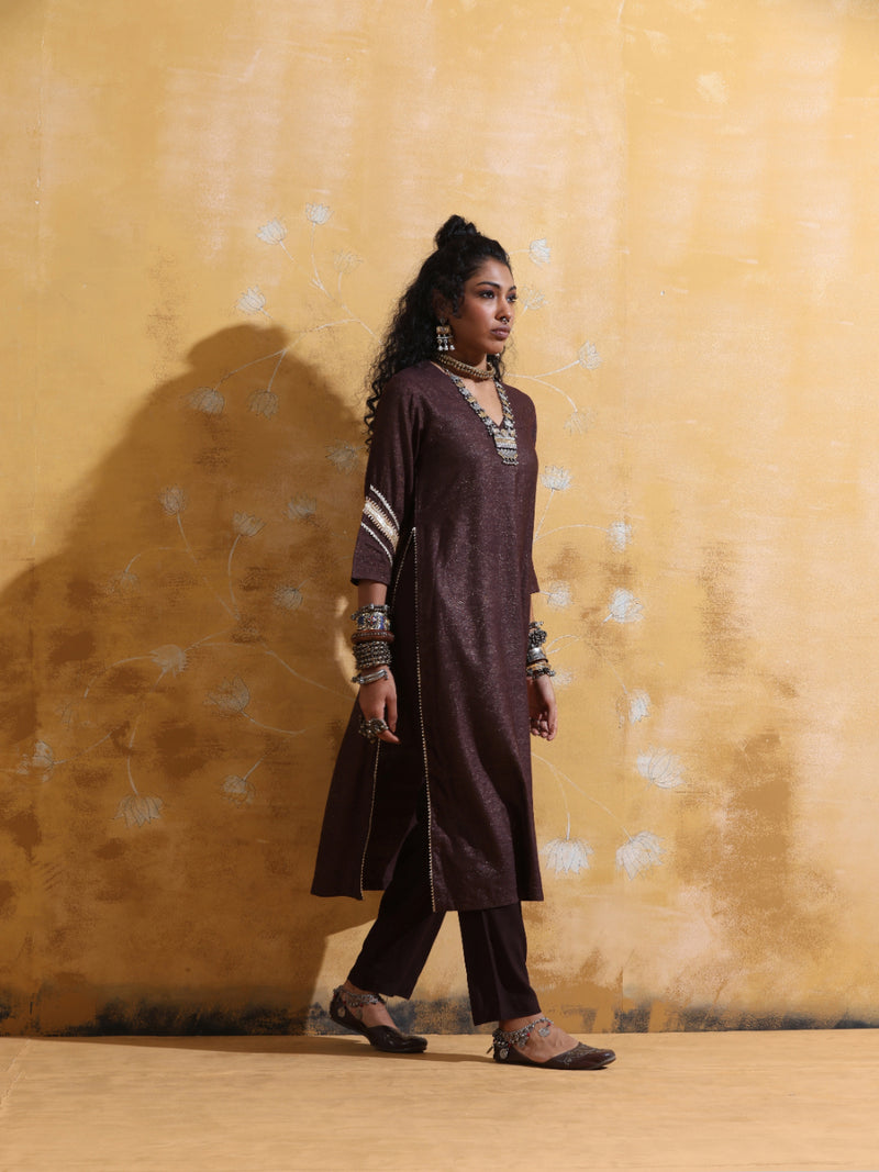 trueBrowns Brown Metallic High-Slit Straight Kurta Set