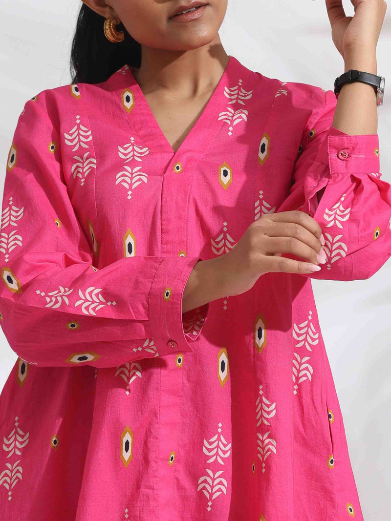 trueBrowns Pink Cotton Print Flared Top Co-ord Set