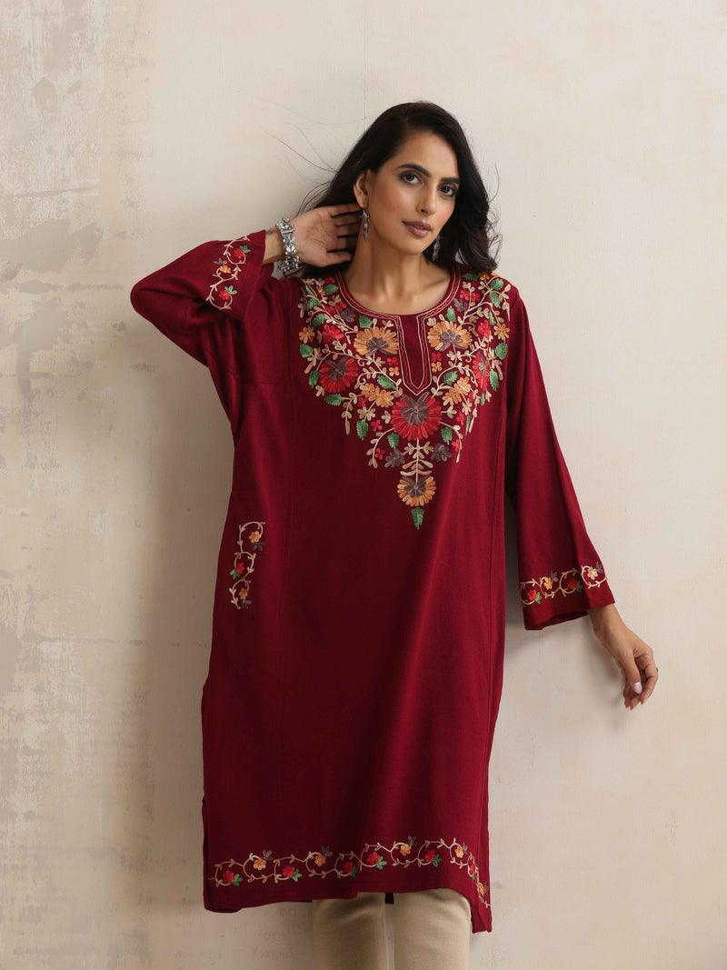 trueBrowns Maroon Kashmiri Floral Embroidered Woollen Phiran Kurta