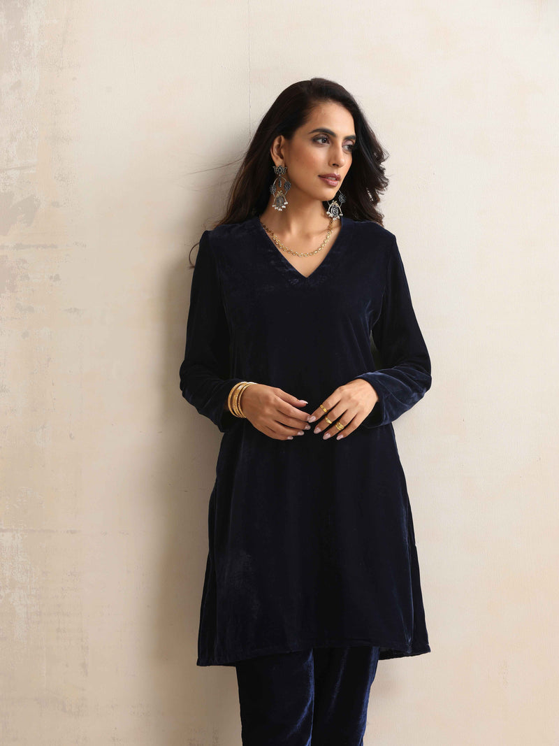 trueBrowns Blue Velvet Kurta Co-ord Set