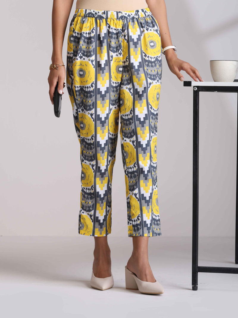trueBrowns Yellow Cotton Ikat Sleeveless Kurta Pant Set