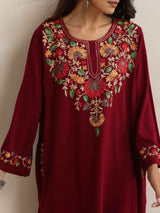 trueBrowns Maroon Kashmiri Floral Embroidered Woollen Phiran Kurta