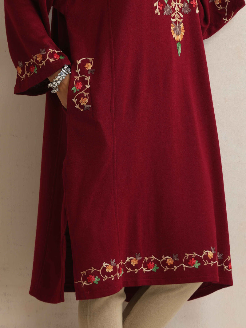 trueBrowns Maroon Kashmiri Floral Embroidered Woollen Phiran Kurta